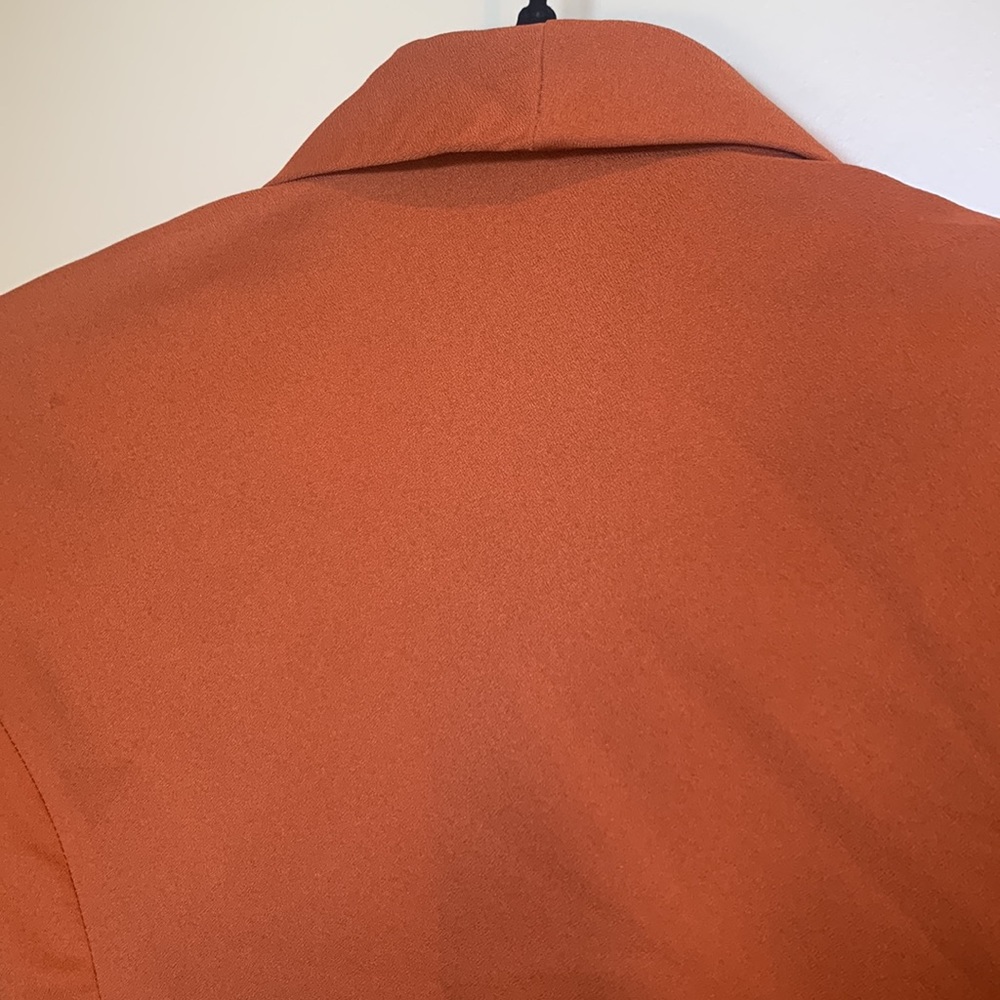 Blazer - Picture 6 of 6